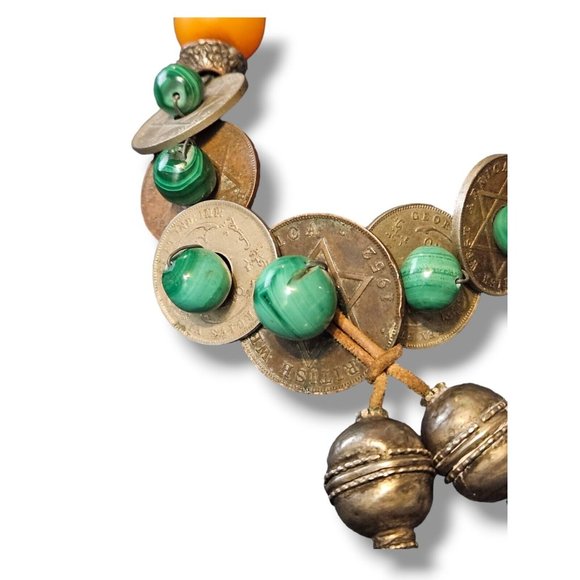 Vintage British West Africa Coins Bakelite Malachite Trade Bead Necklace - Picture 2 of 9